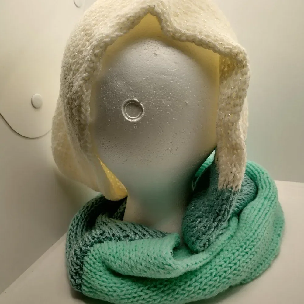 Hand Crafted Unisex Knit Scarve Green Ivory Infinity Fashion Winter Wrap Cowl